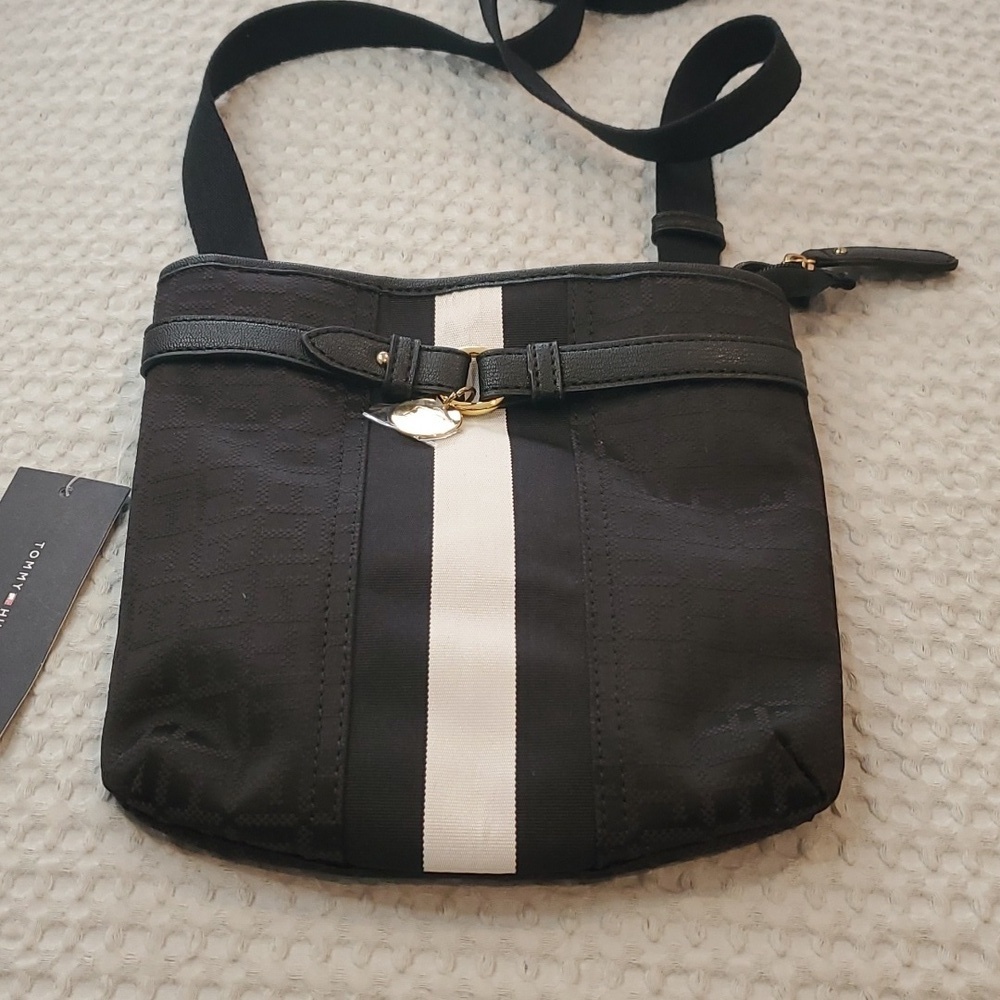 NWT Tommy Hilfiger Cross body black purse